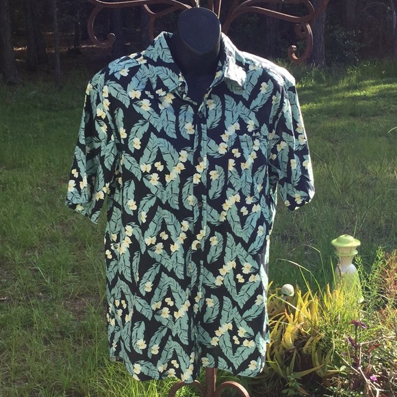 🌴NWOT Cool Mens Fun Unisex Hawaiian Style Shirt Size Med Wardrobe Must Have 🌴 - Picture 3 of 12